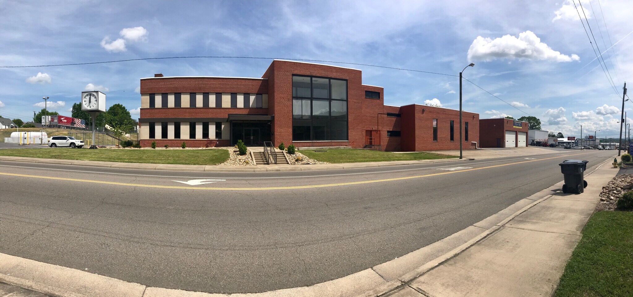 1913 W State St, Bristol, VA for Sale