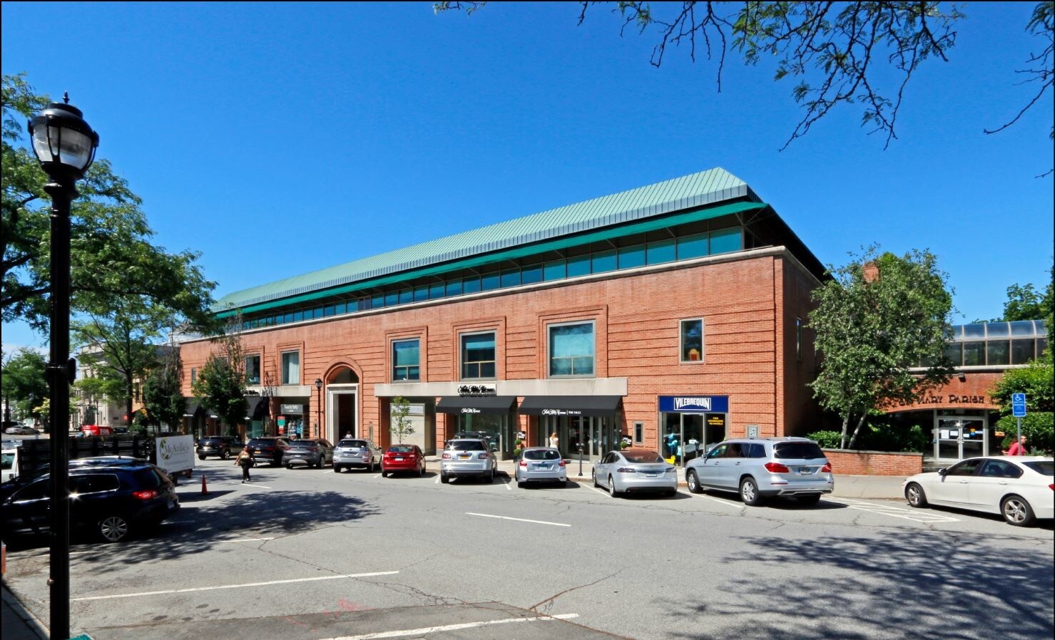 200 Greenwich Ave, Greenwich, CT for Rent