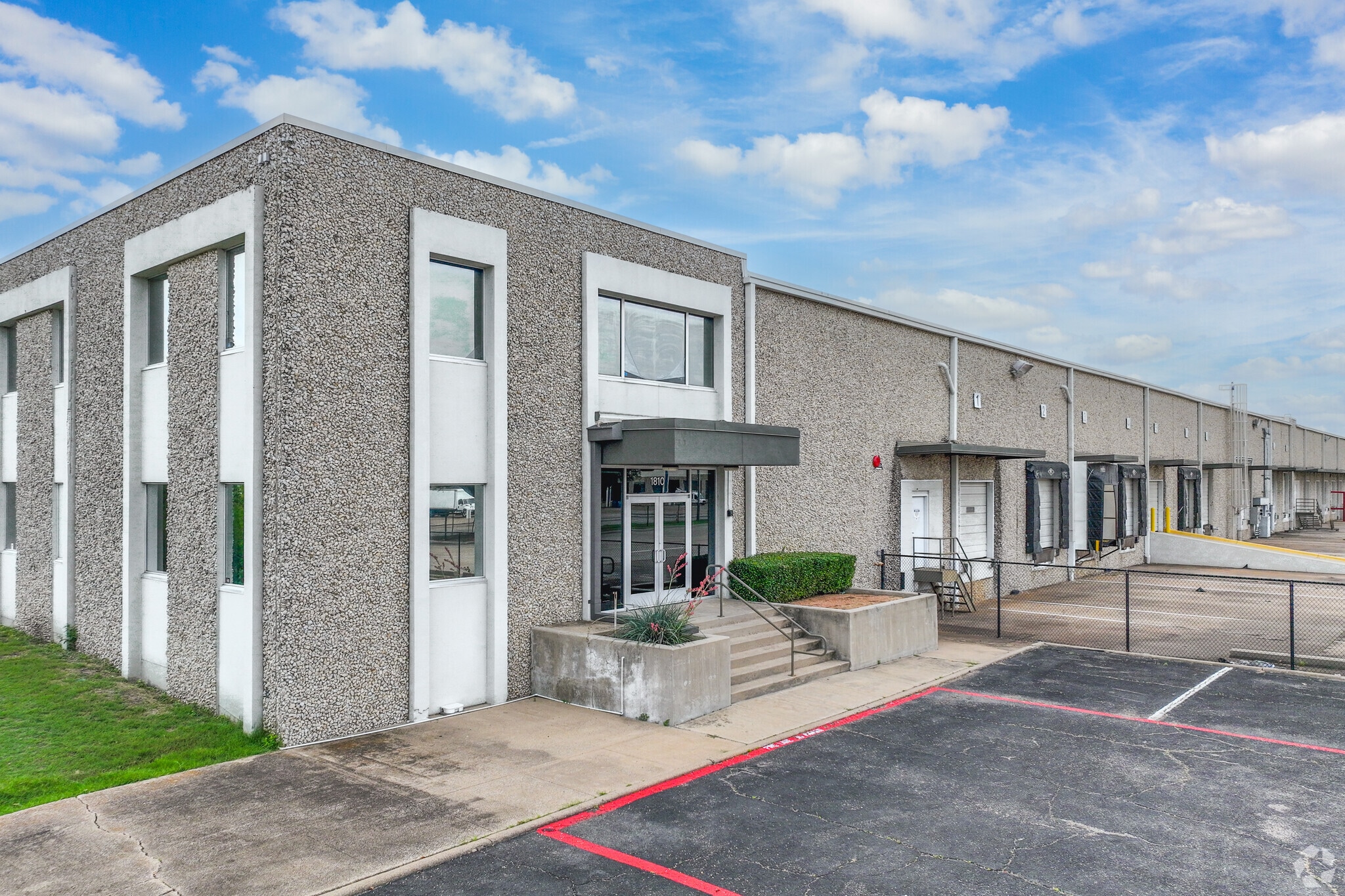 1810 Kelly Blvd, Carrollton, TX for Rent