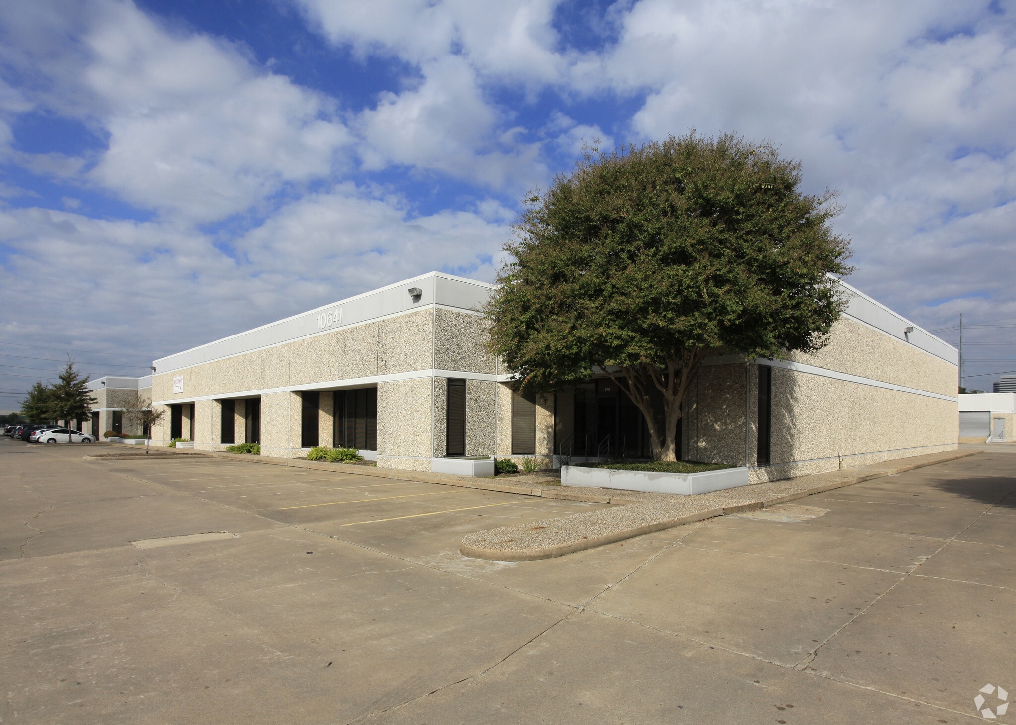 10641 Harwin Dr Houston, TX 77036 - Industrial Property for Lease on