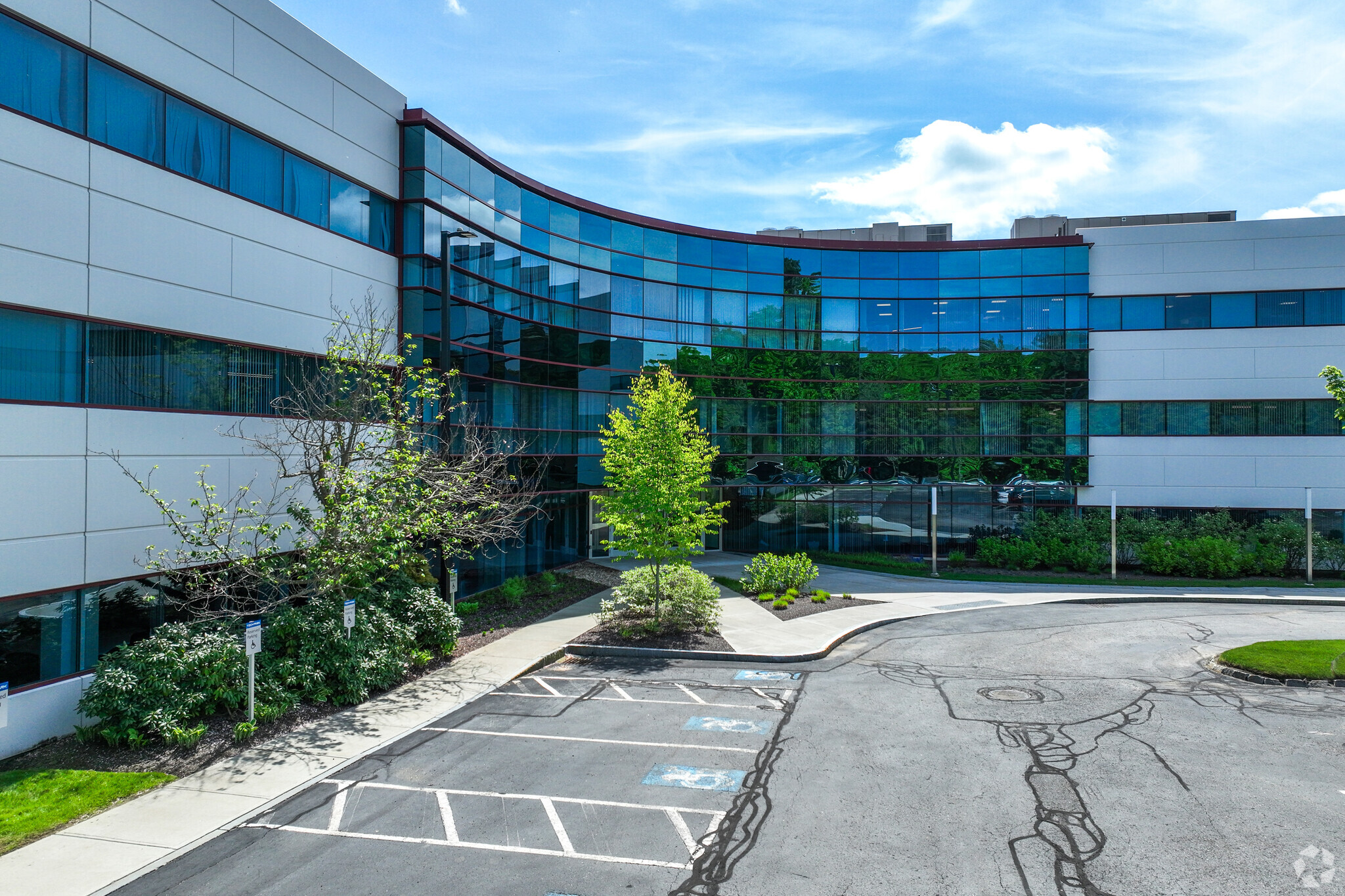 10 Technology Park Dr, Westford, MA for Rent