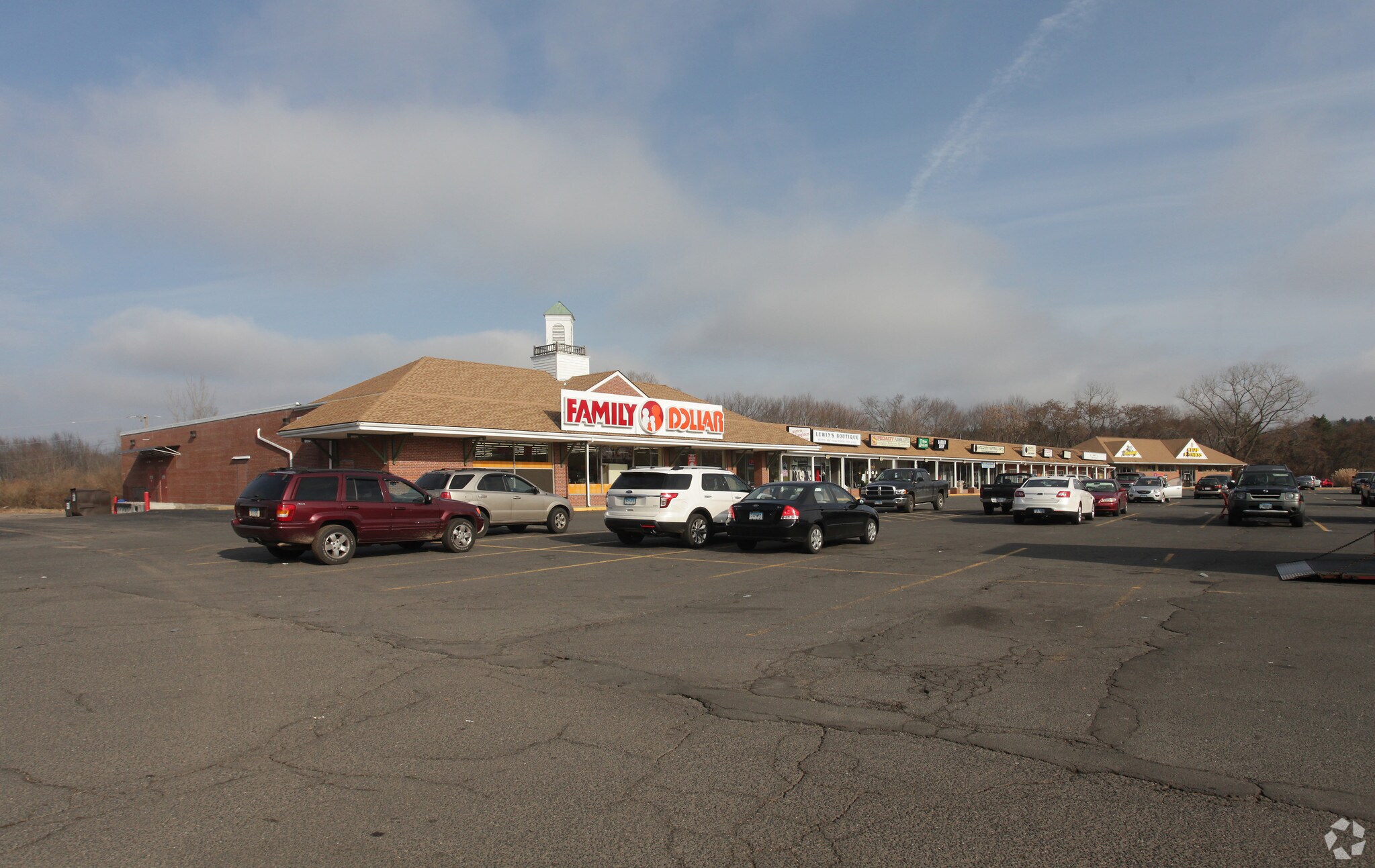 585 Hazard Ave, Enfield, CT for Rent