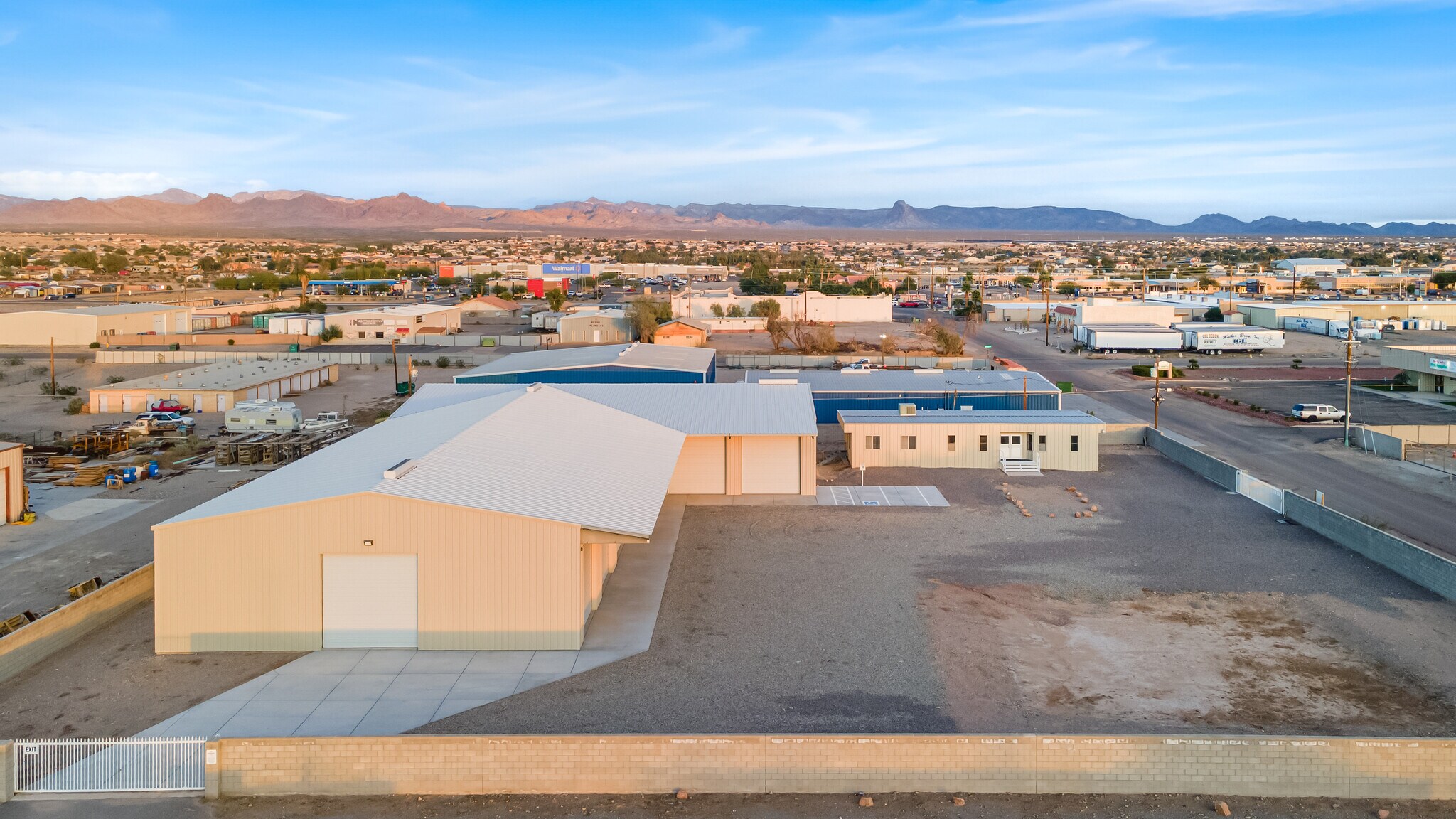 1425 E Hammer Rd, Fort Mohave, AZ for Sale