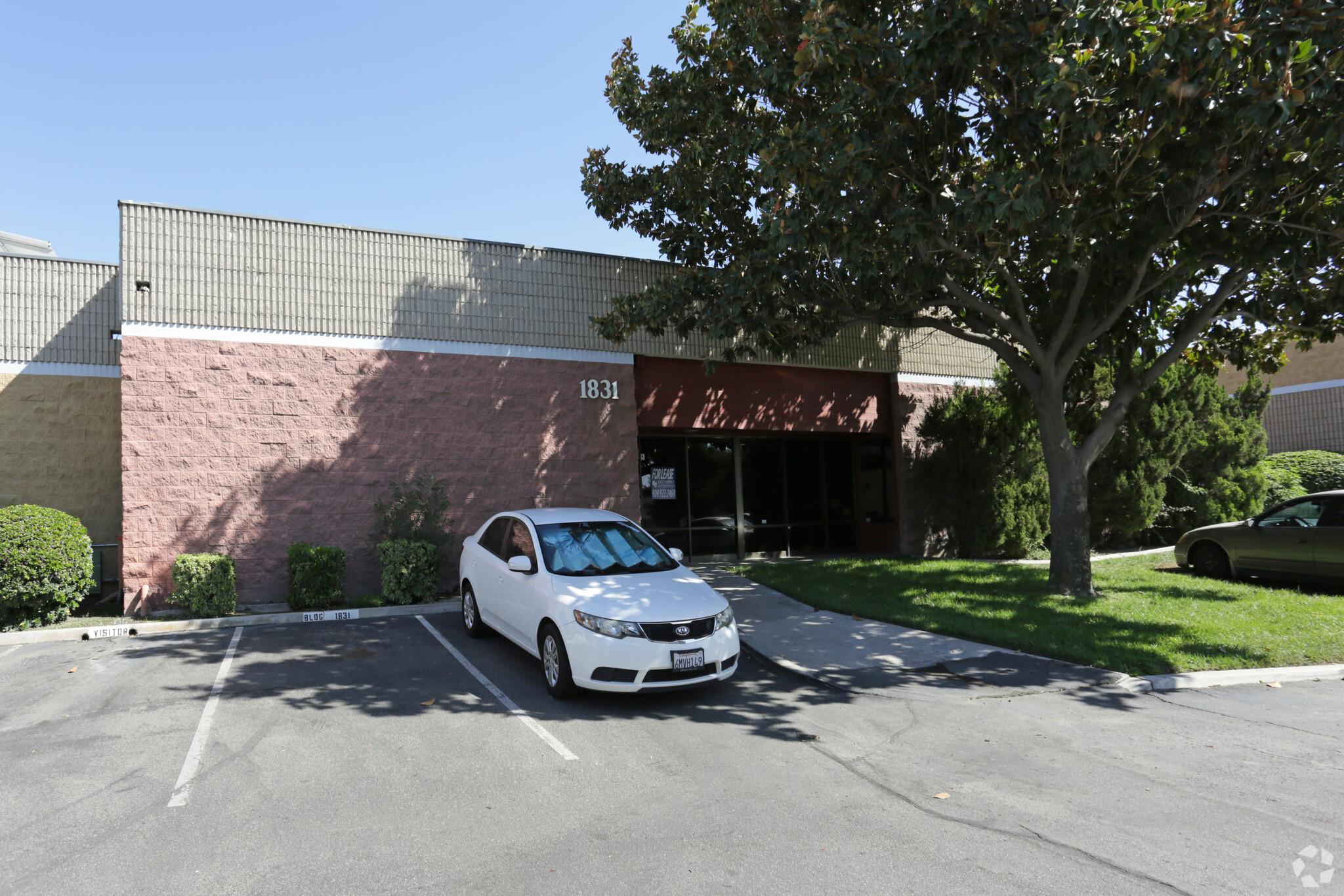 1831 S Commercenter Dr W, San Bernardino, CA for Rent