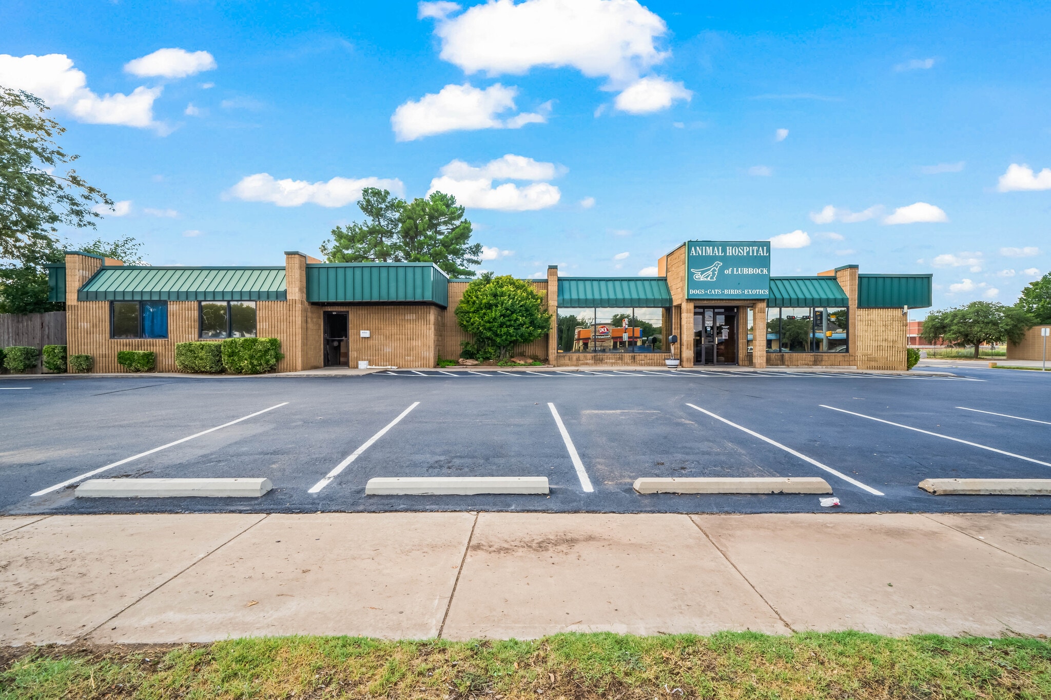 7902 Slide Rd, Lubbock, TX for Rent