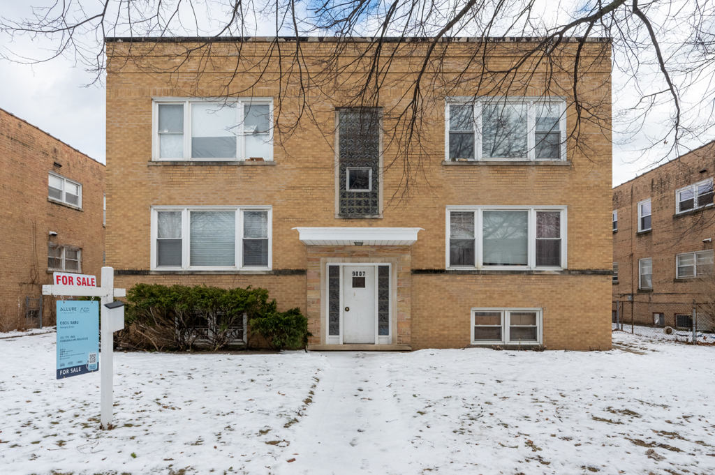 9007 La Crosse Ave, Skokie, IL for Sale