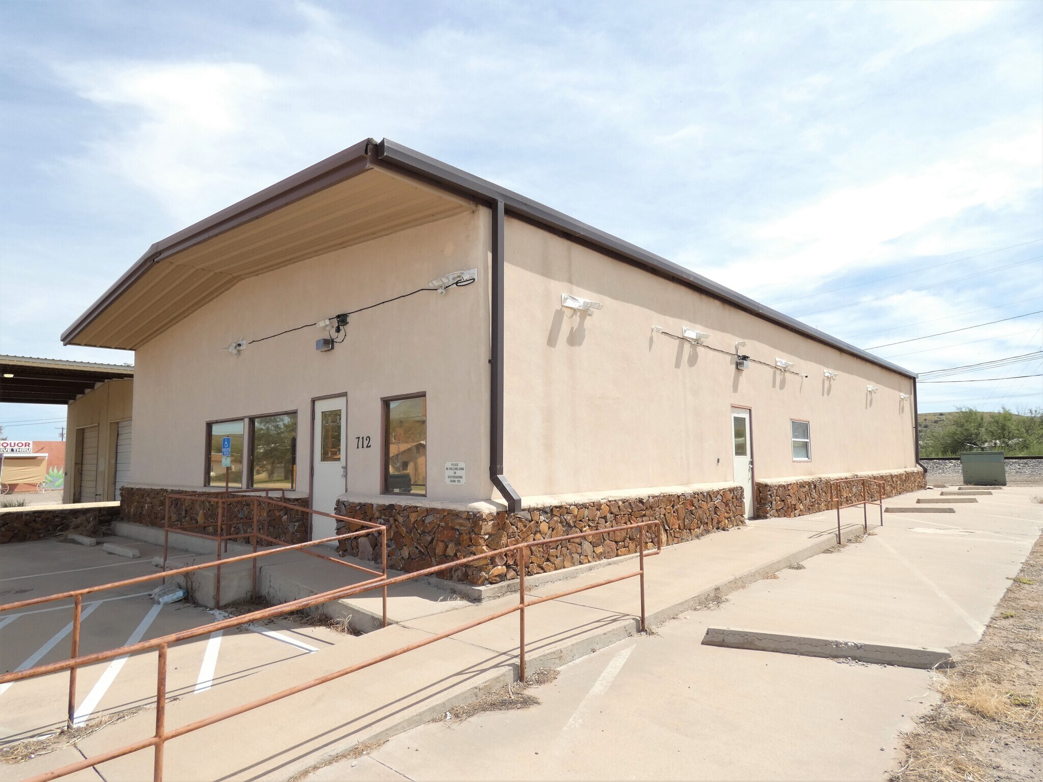 712 W Holland Ave, Alpine, TX for Rent