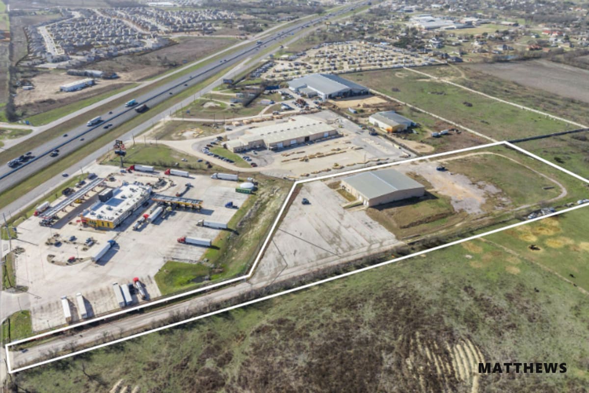 75 County Road 372, Jarrell, TX for Rent