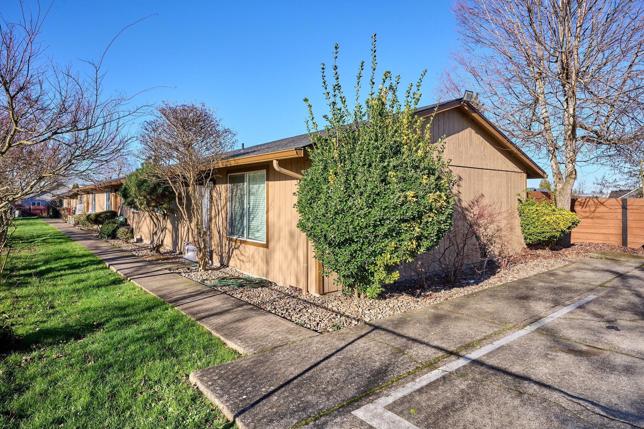 880 N Pershing St, Mount Angel, OR for Sale