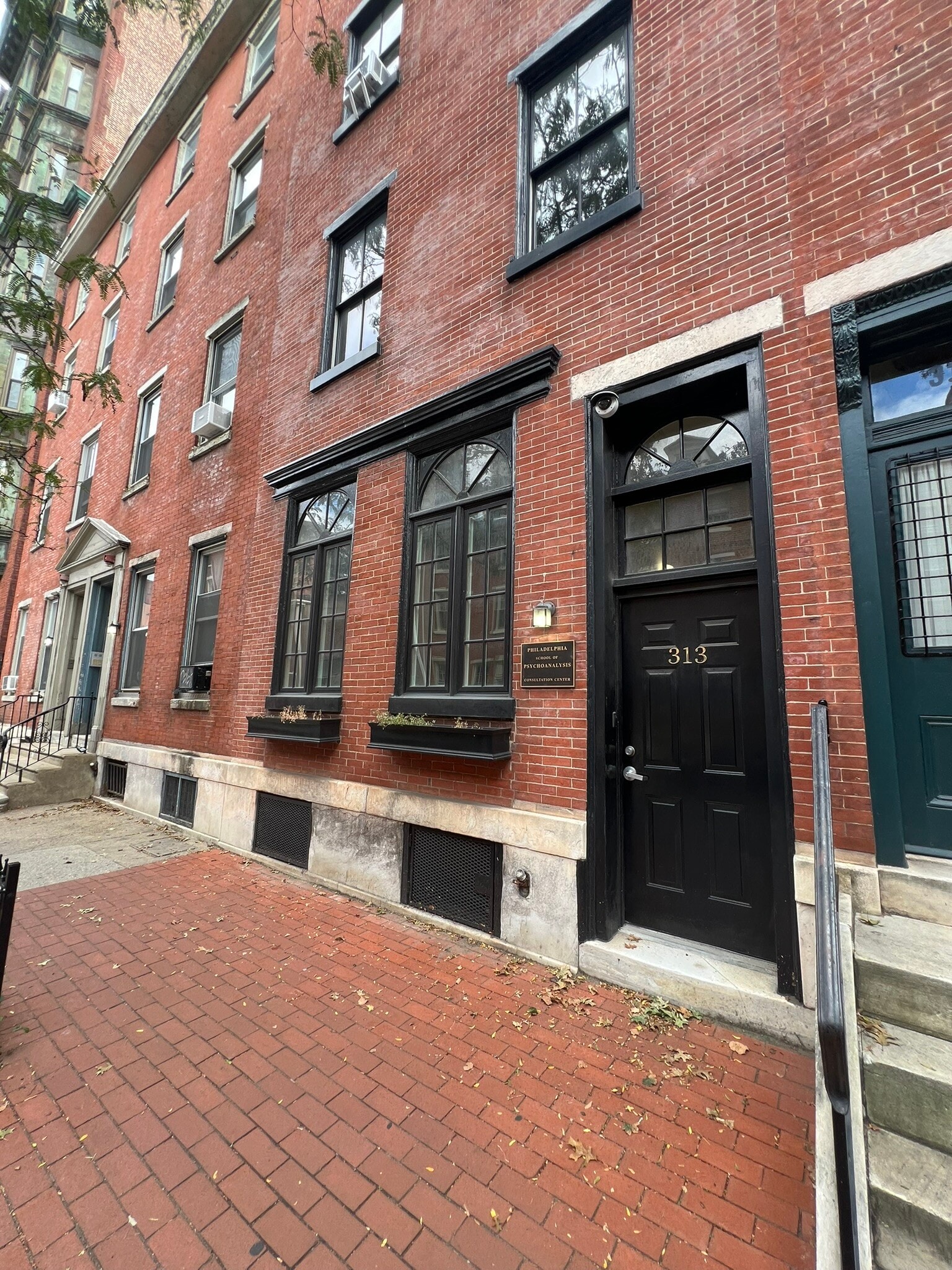 313 S 16th St, Philadelphia, PA for Sale