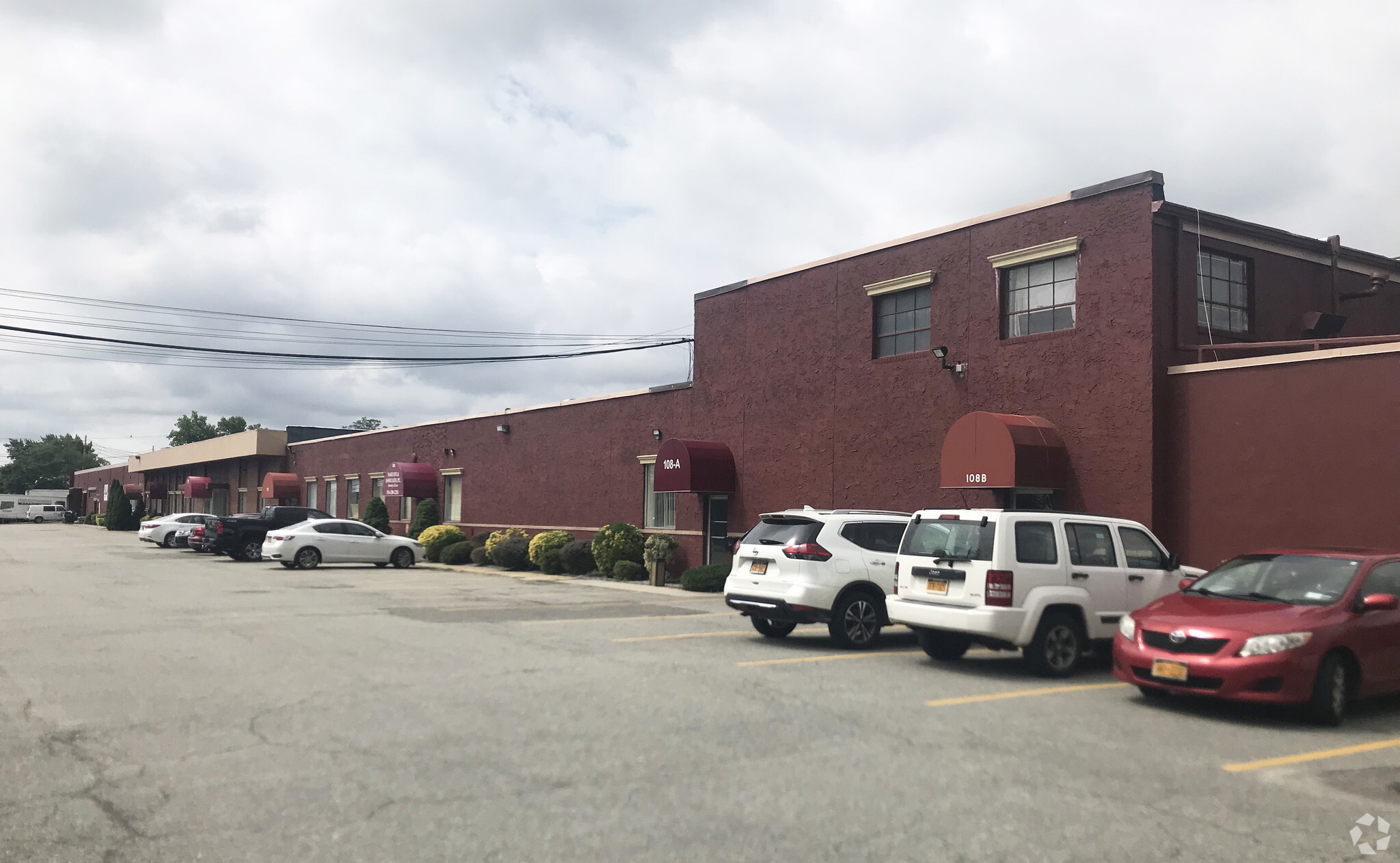 108-122 New South Rd, Hicksville, NY for Rent