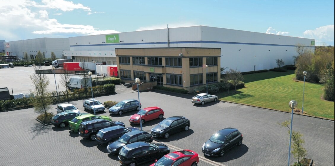 Etheridge Av, Milton Keynes, BKM for Rent
