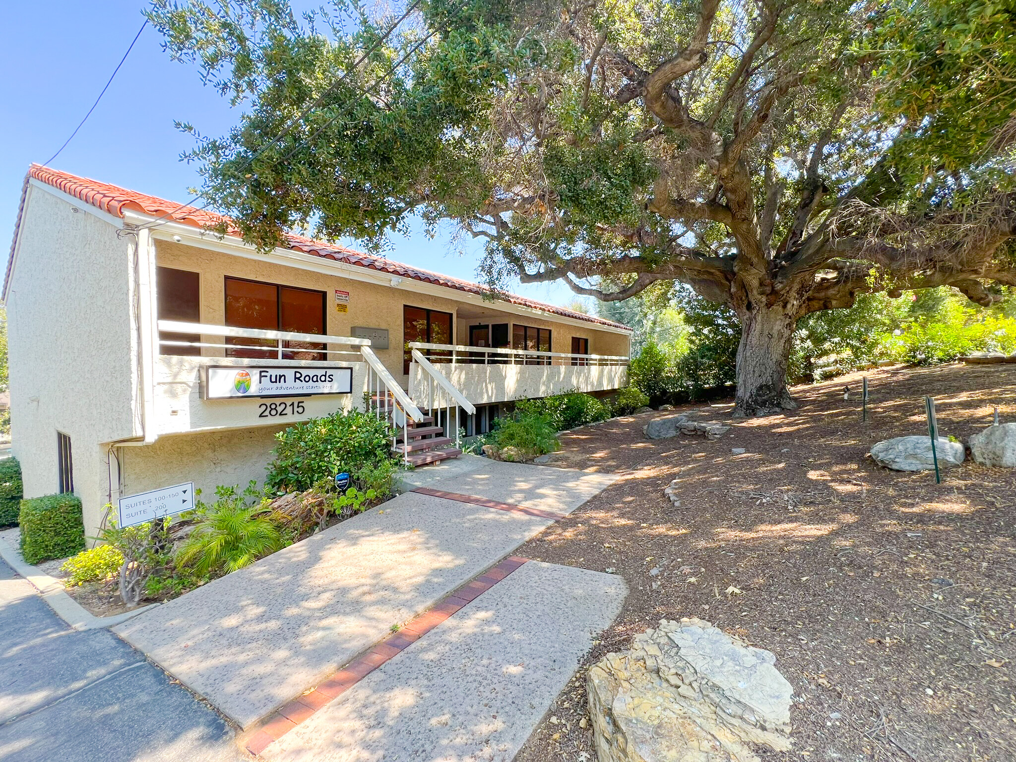 28215 Agoura Rd, Agoura Hills, CA for Rent