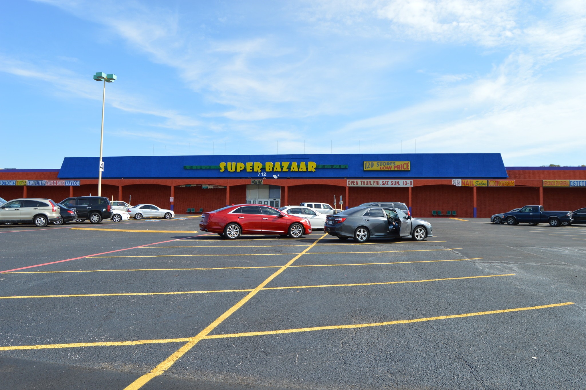 712 S Walton Walker Blvd, Dallas, TX for Rent