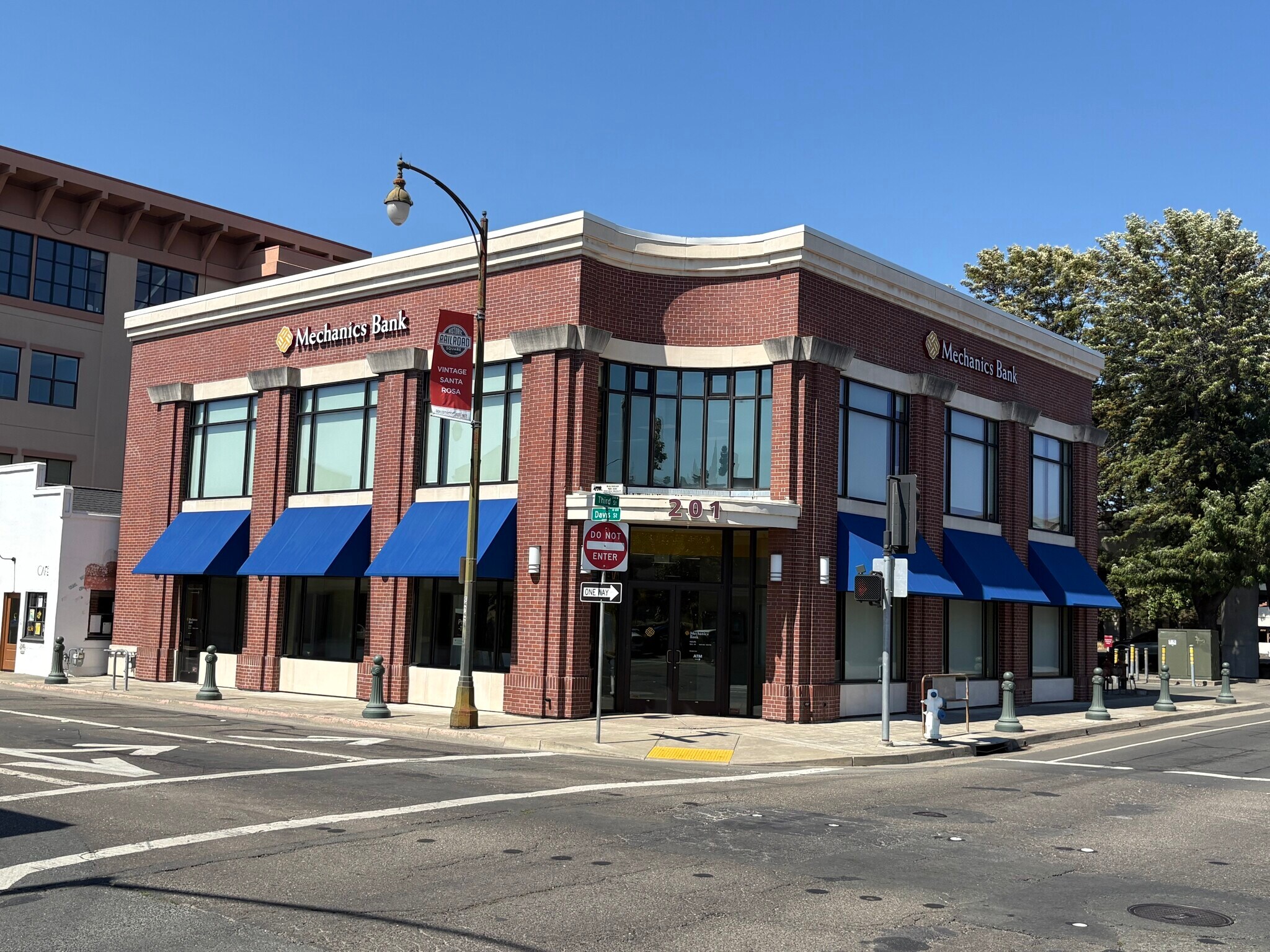 201 3rd St, Santa Rosa, CA for Rent