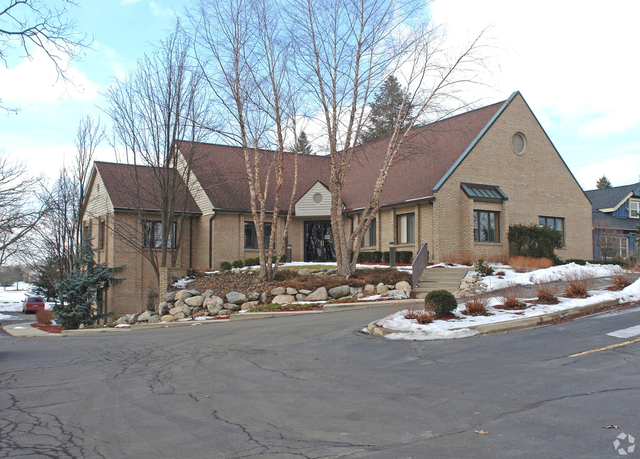 1181 N Milford Rd, Milford, MI for Rent