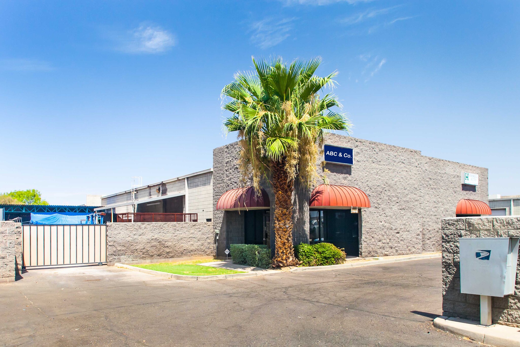 6022 N 57th Ave, Glendale, AZ for Rent
