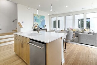 Dallas, TX Apartments - 4739 Gretna St