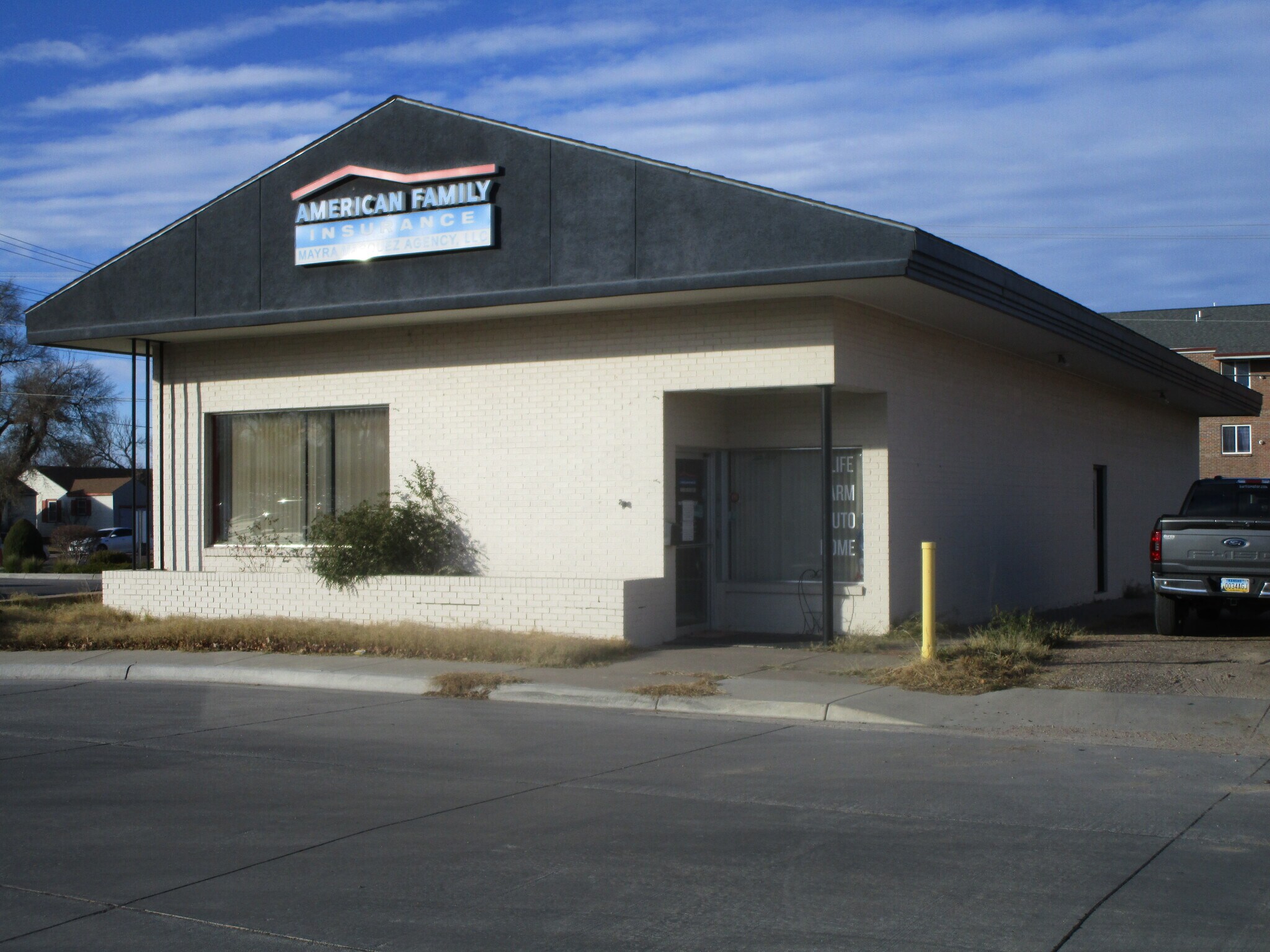 605 E Kansas Ave, Garden City, KS for Sale