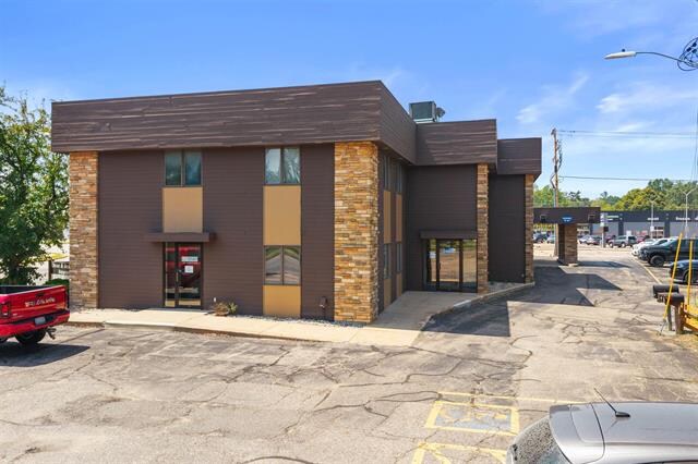 3273 Church St, Stevens Point, WI for Sale