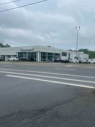 Pittsfield, MA Auto Dealership - 600 Merrill Rd