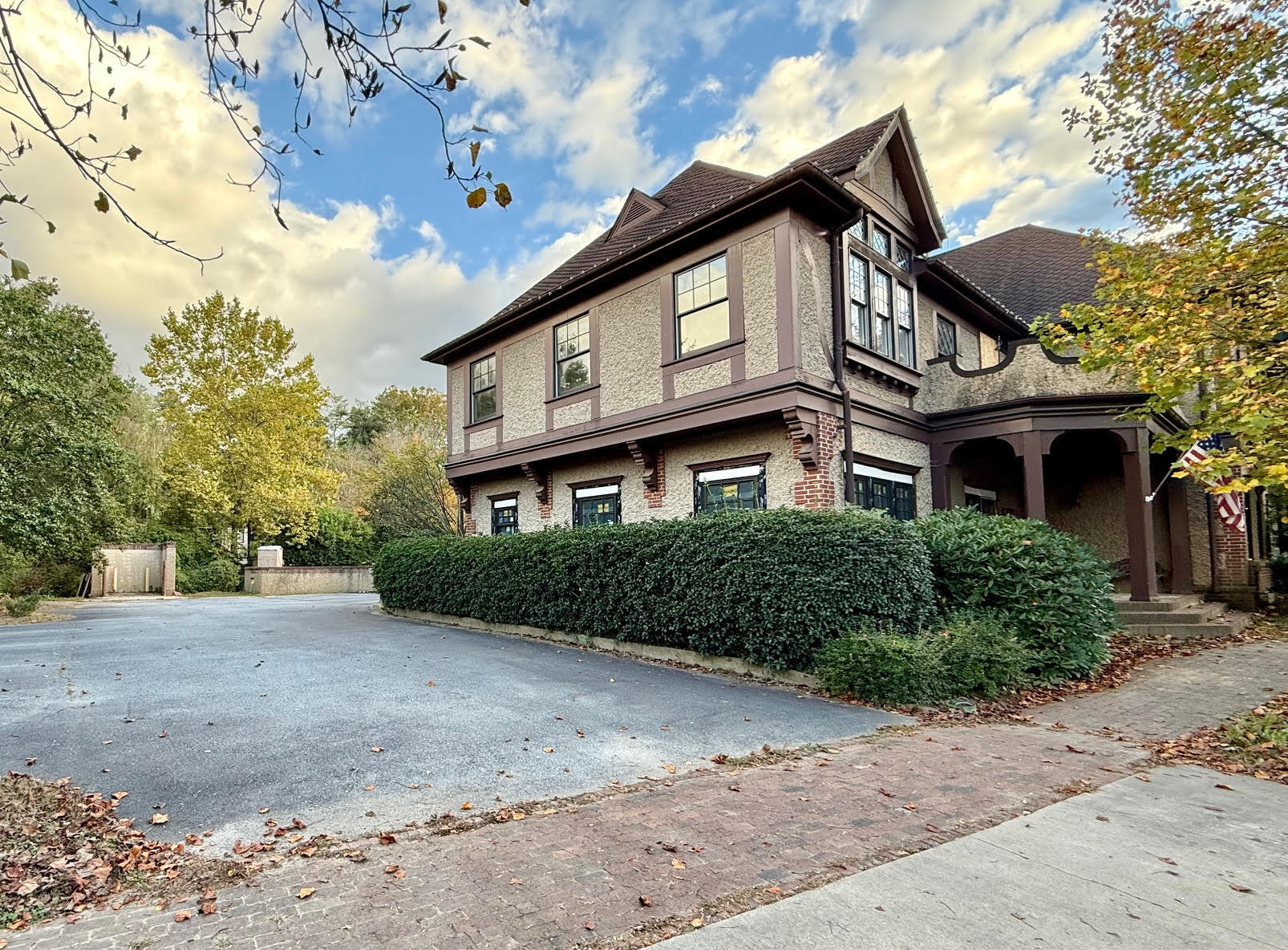 12 All Souls Cres, Asheville, NC for Sale