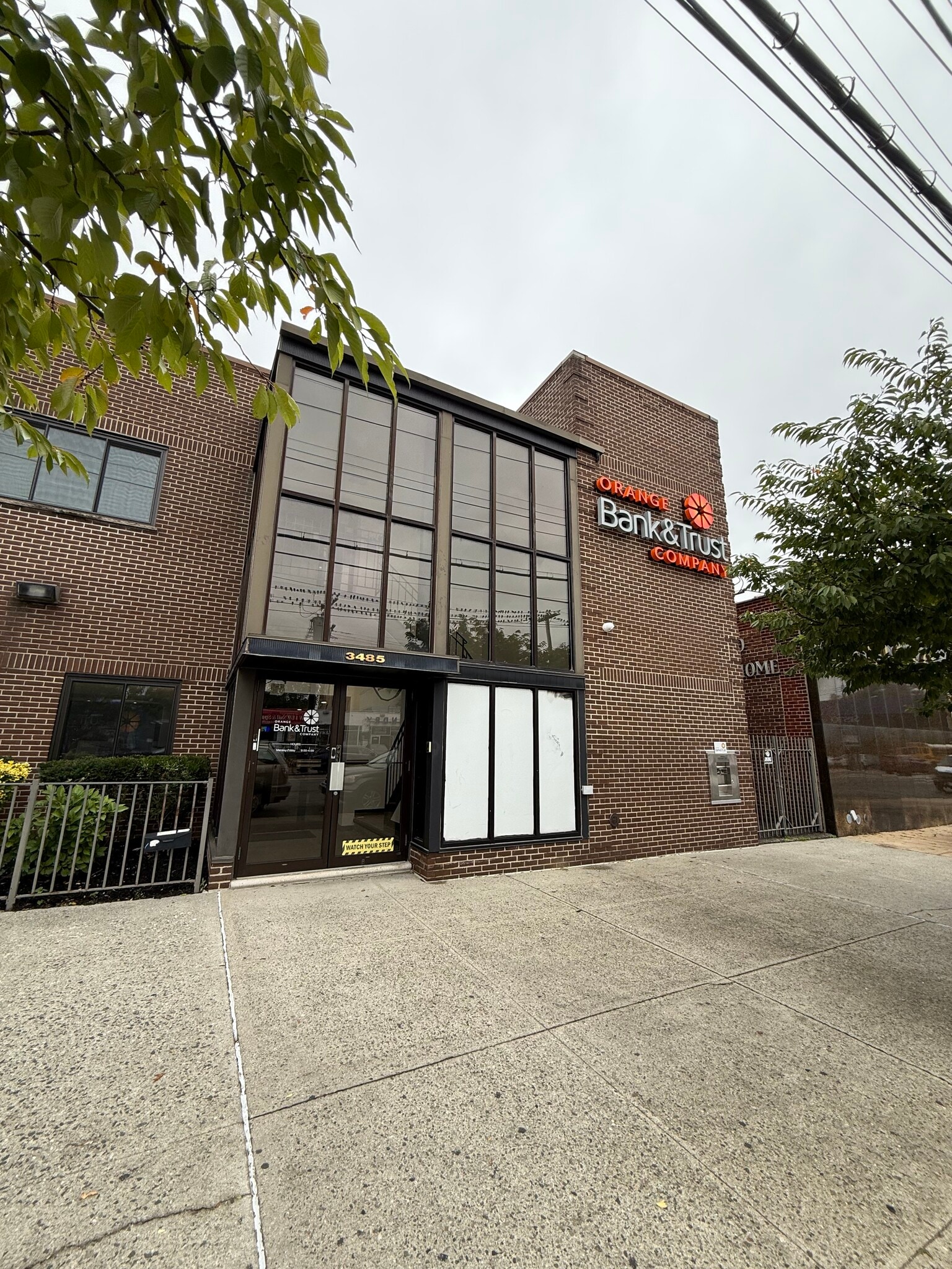3485 E Tremont Ave, Bronx, NY for Rent