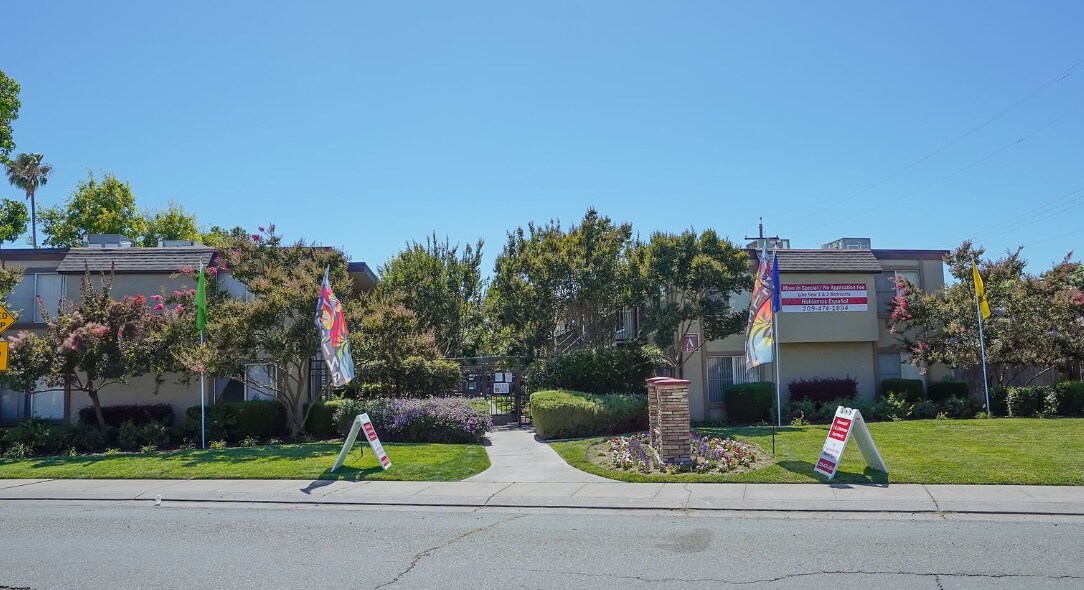 6131 Gettysburg Pl, Stockton, CA for Sale