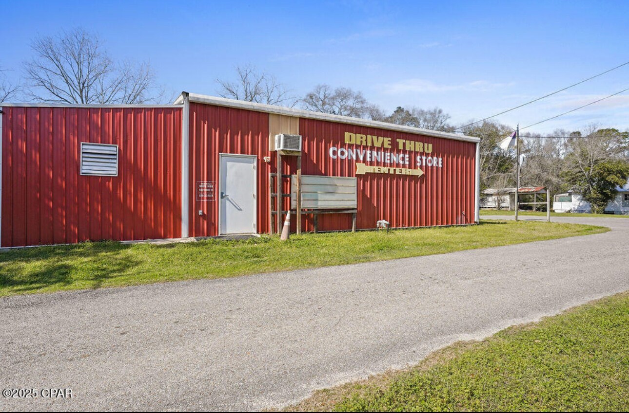 5457 Brown St, Graceville, FL for Sale