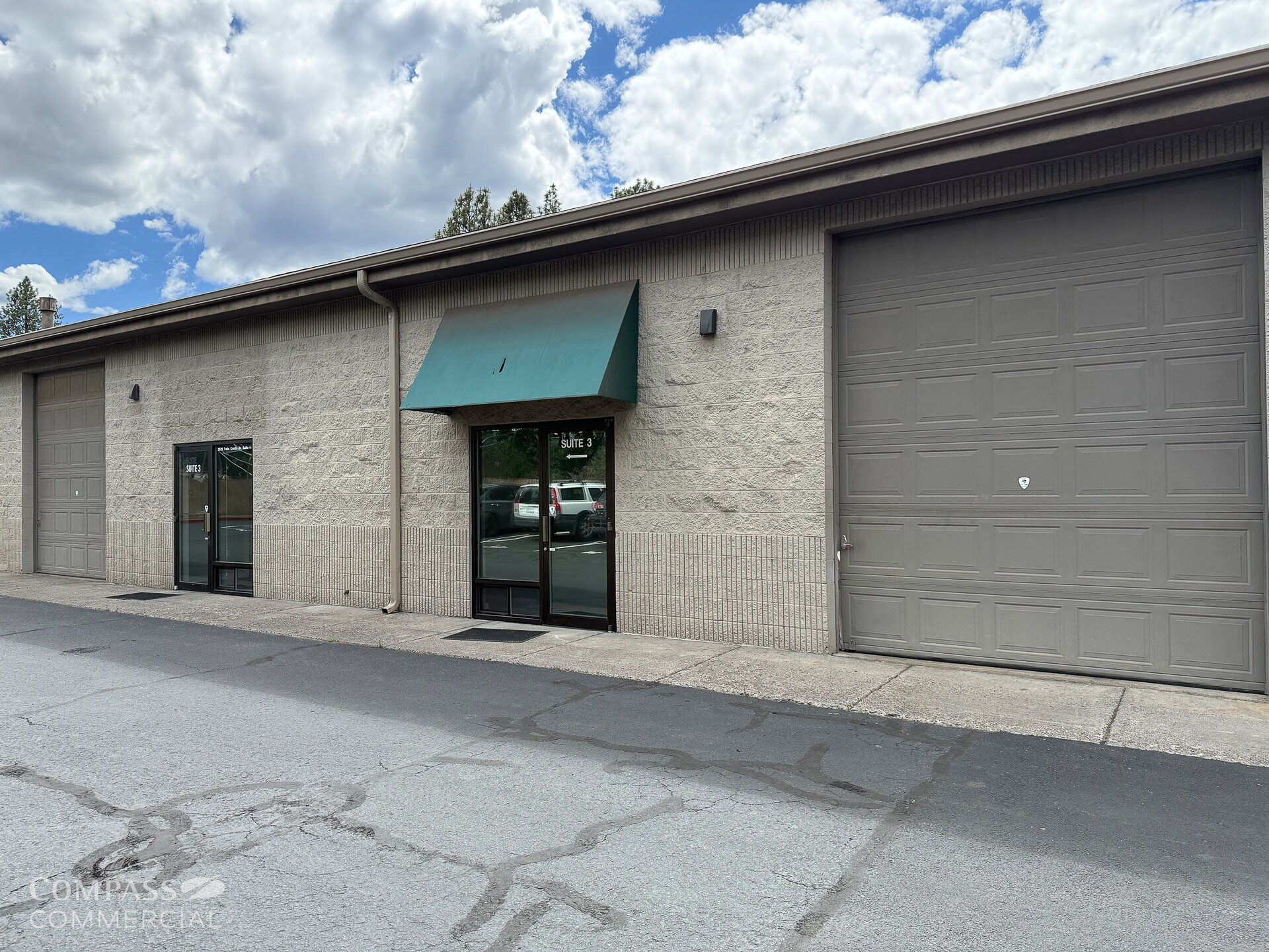 2525 NE Twin Knolls Dr, Bend, OR for Rent