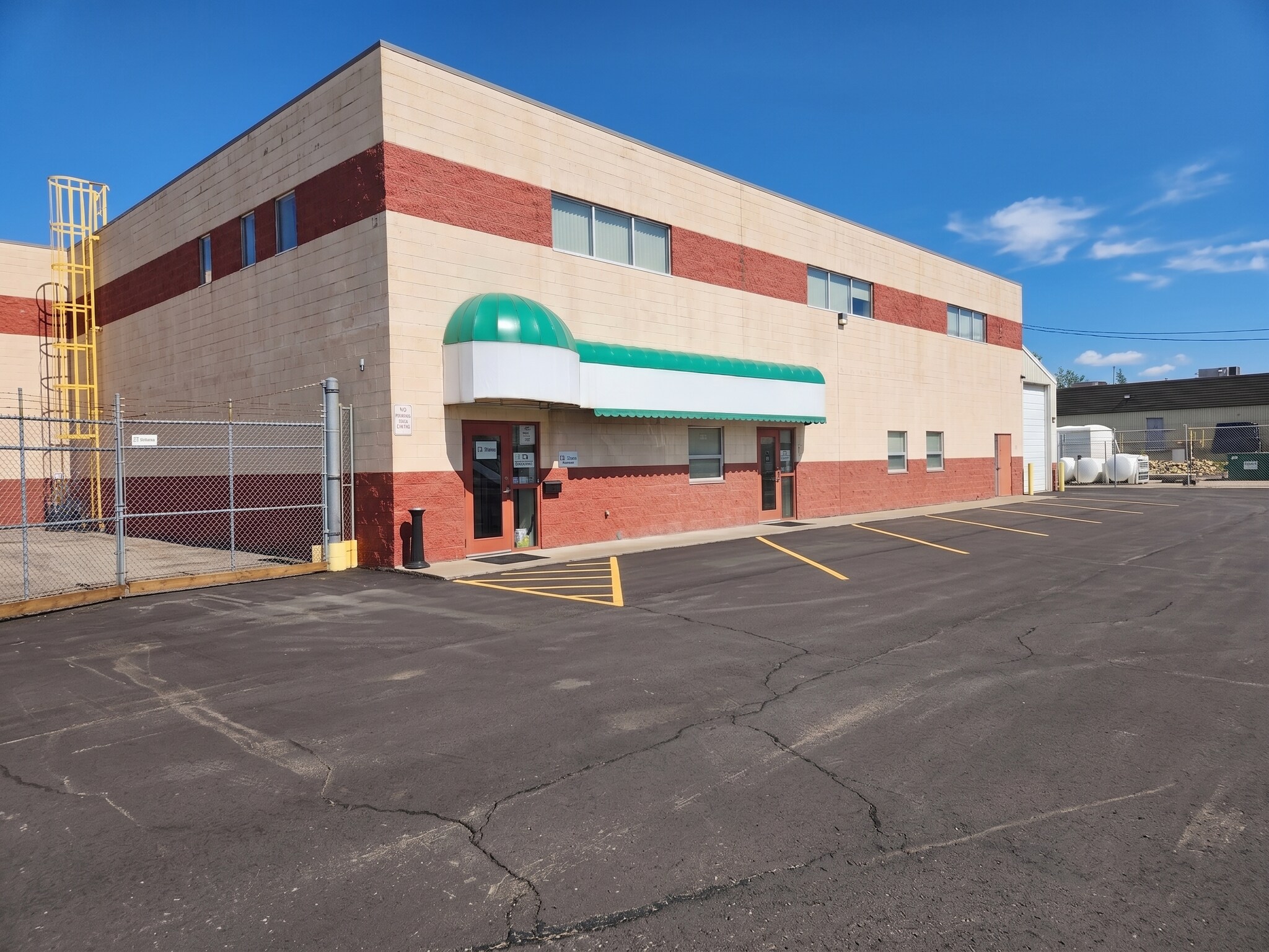 184 Kaska Rd, Sherwood Park, AB for Rent