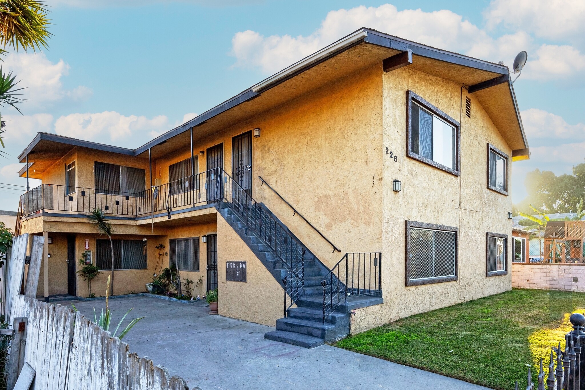 228 E Artesia Blvd, Long Beach, CA for Sale