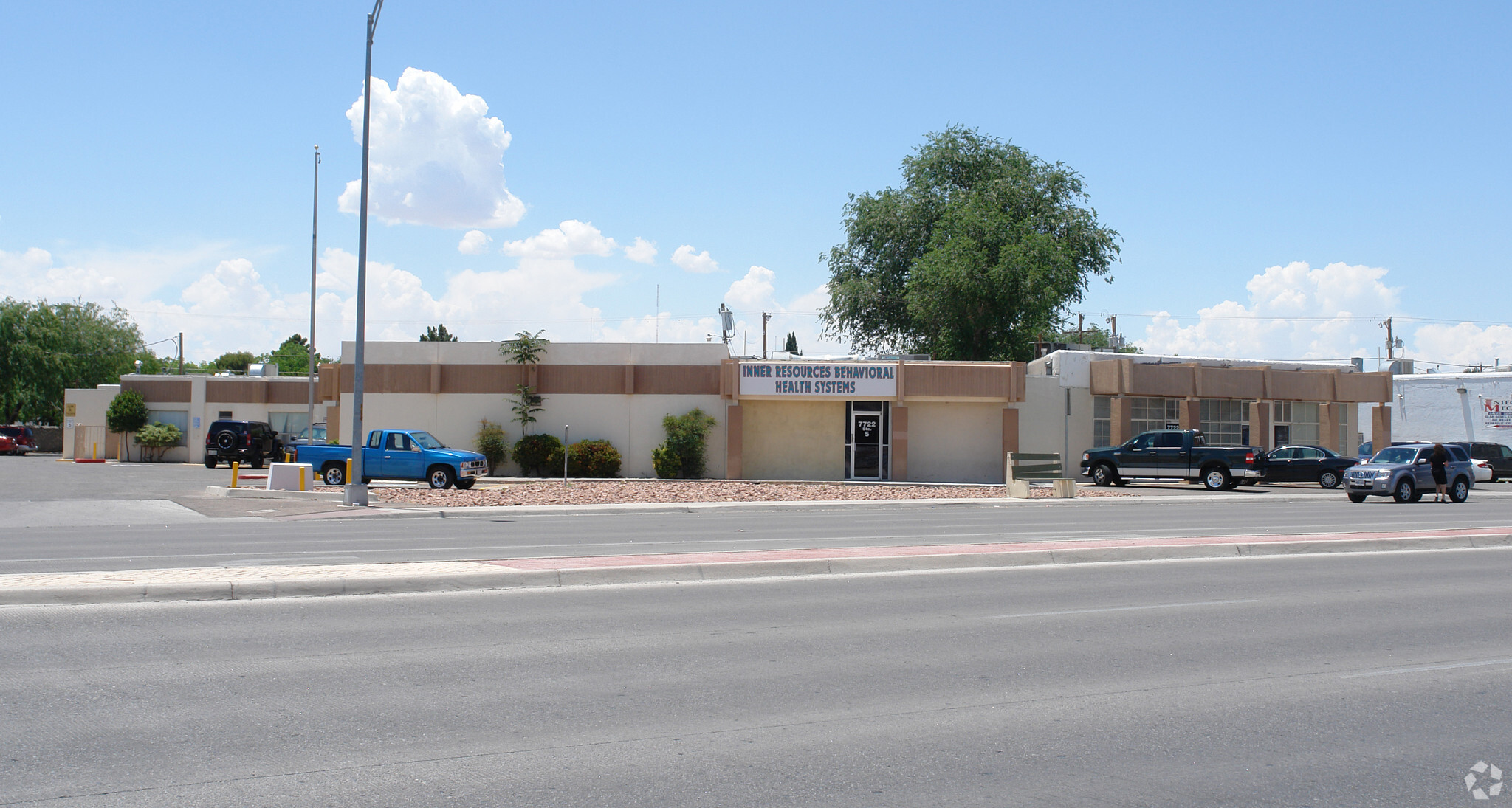 7722 North Loop Dr, El Paso, TX for Rent