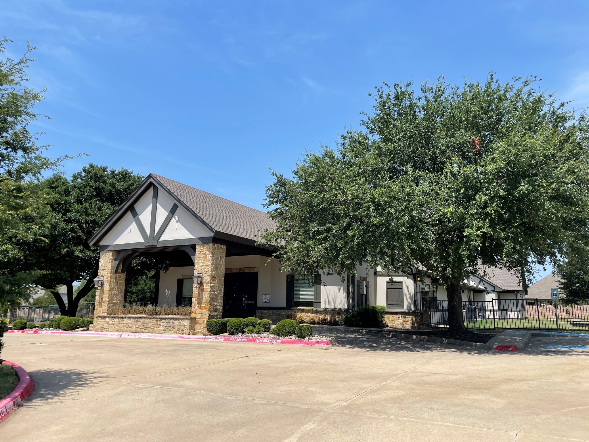 1750 Rufe Snow Dr, Keller, TX for Sale