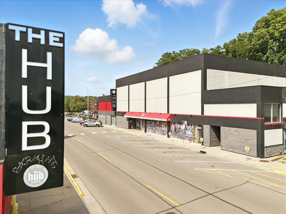 7 S 4th St, Council Bluffs, IA for Sale