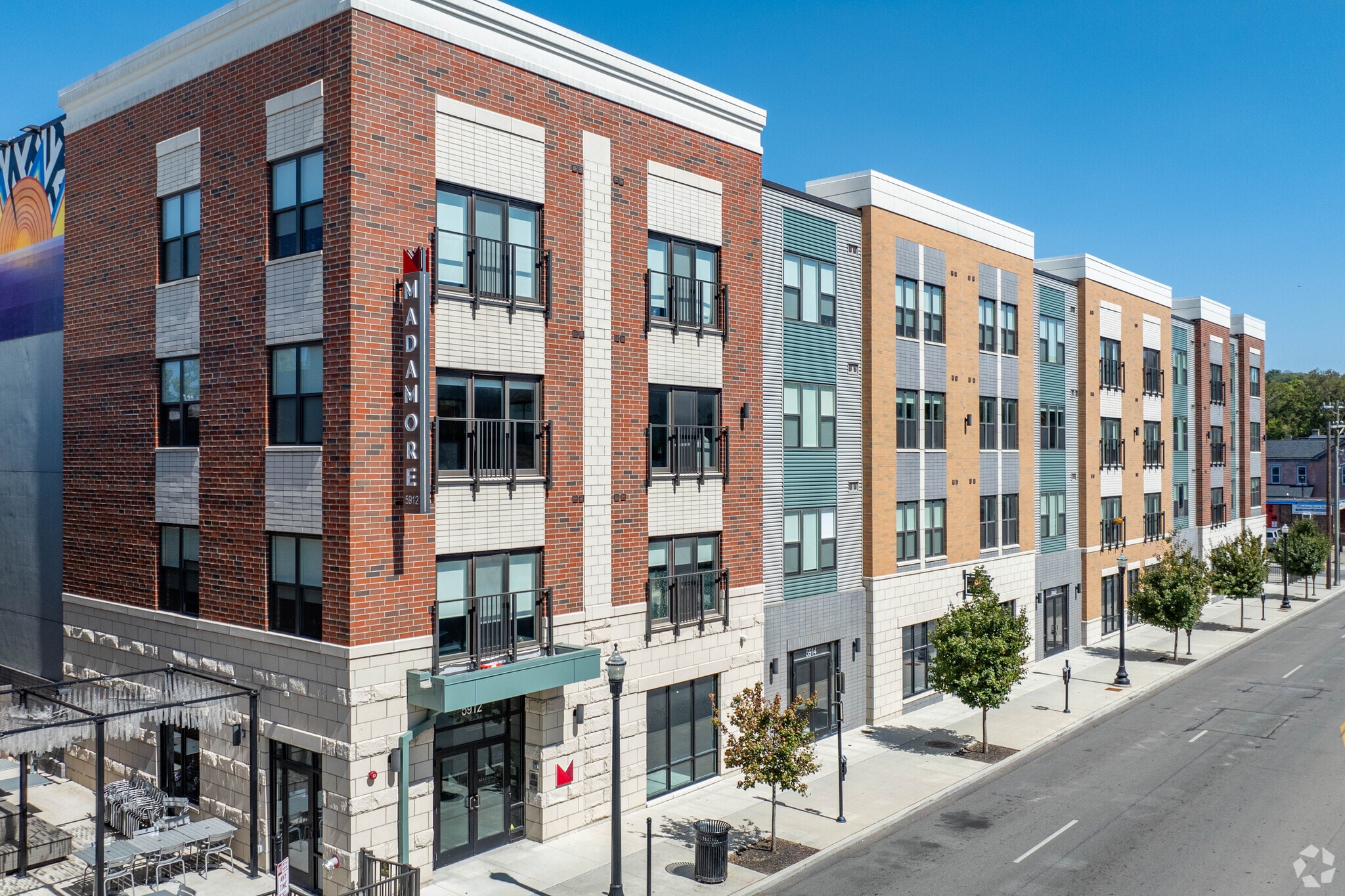 5829 Madison Rd, Cincinnati, OH for Rent