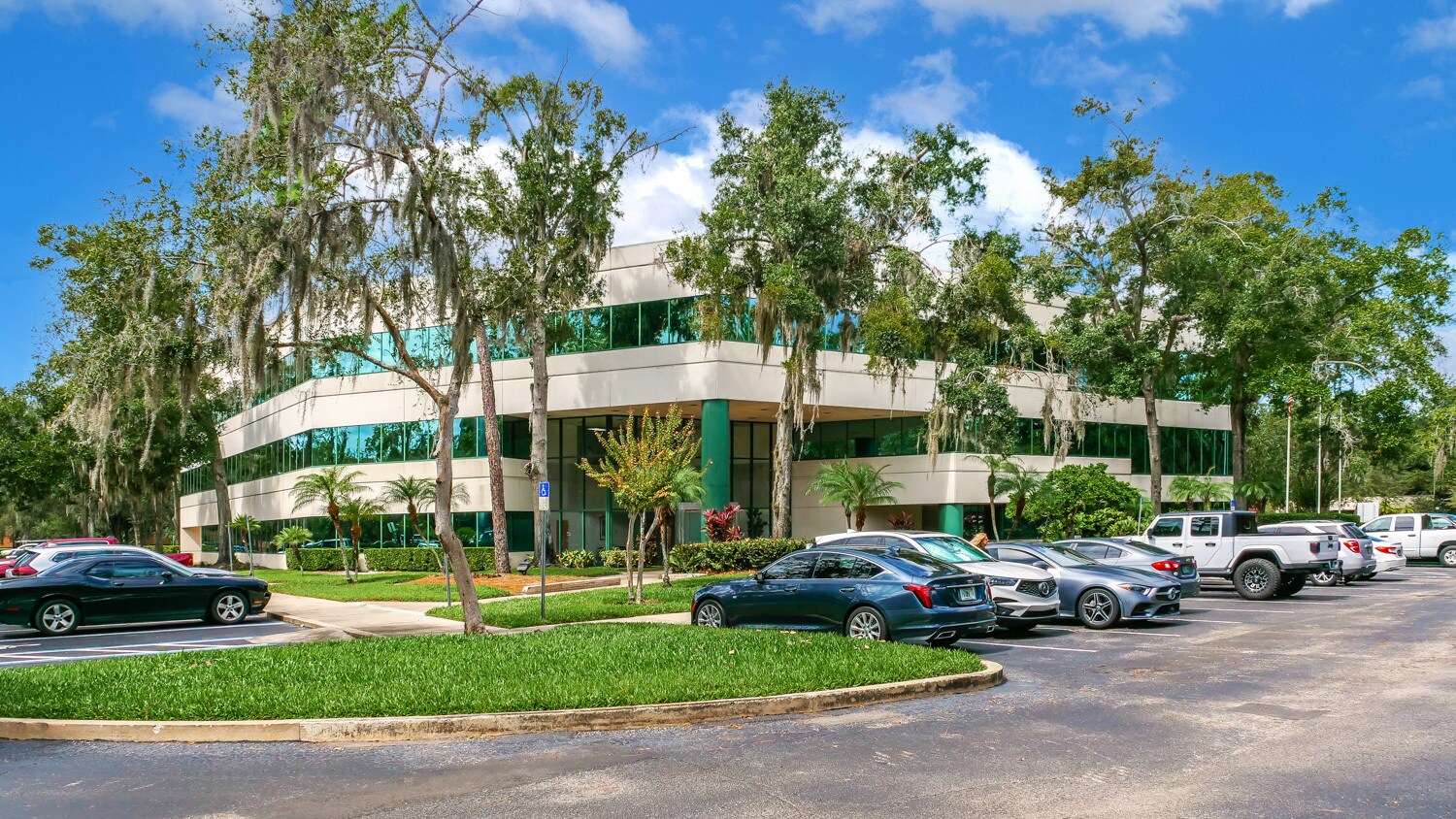 2250 Lucien Way, Maitland, FL for Rent