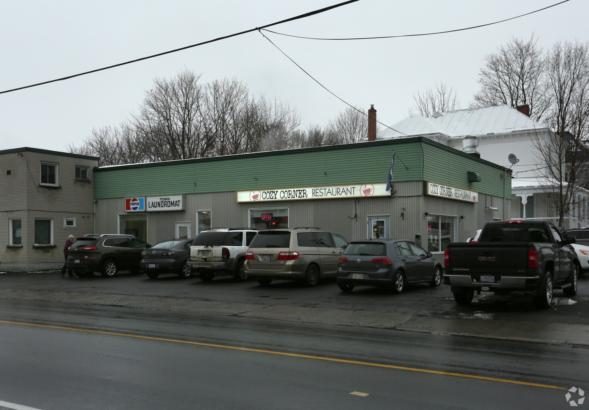 85 Main St N, Alexandria, ON for Rent