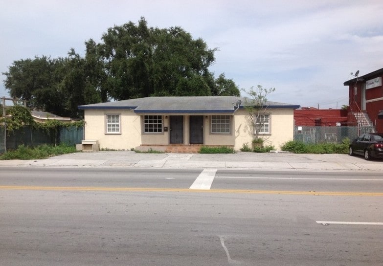 3490 NW 32nd Ave, Miami, FL for Sale