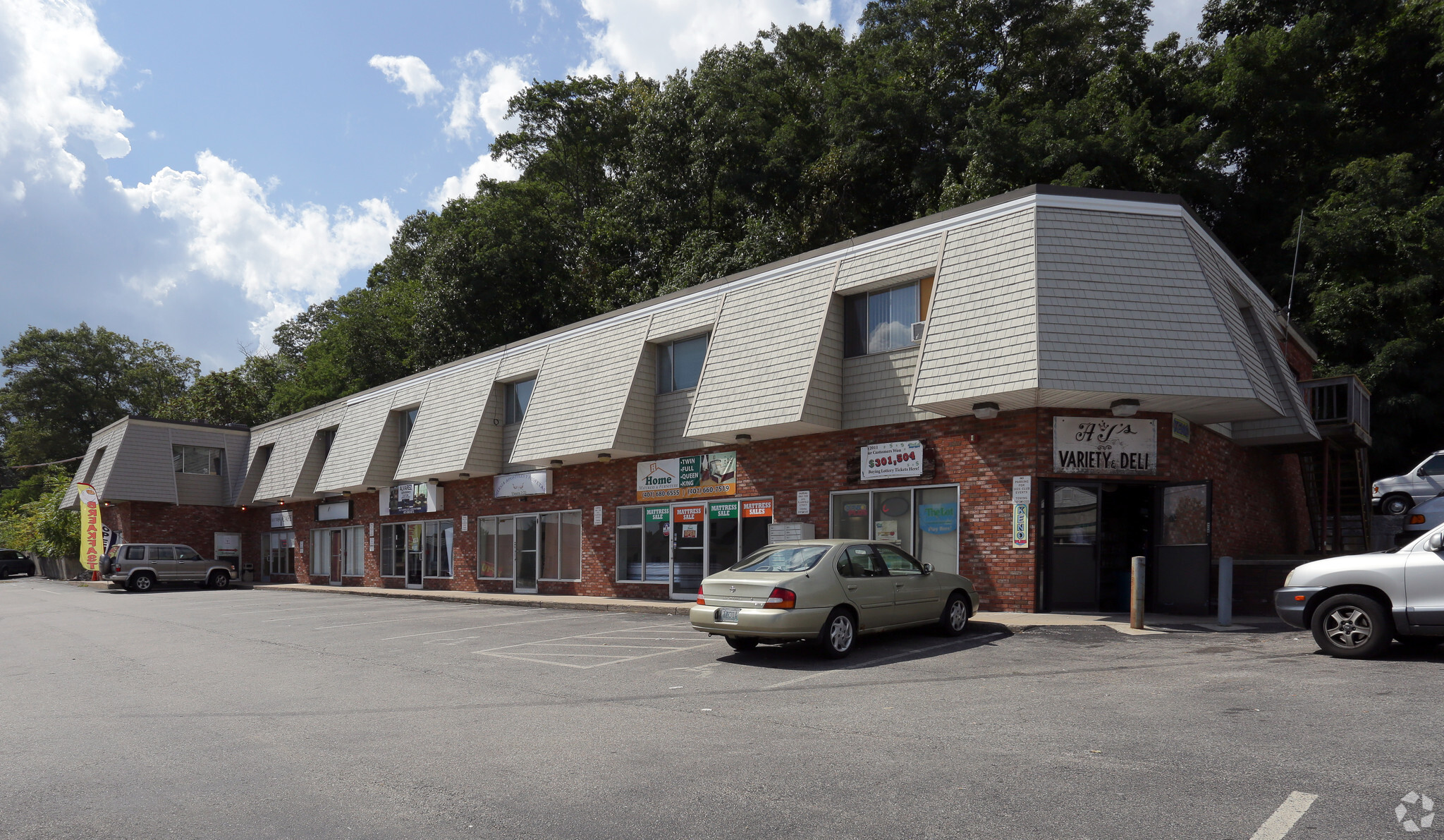 1031 Plainfield St, Johnston, RI for Rent