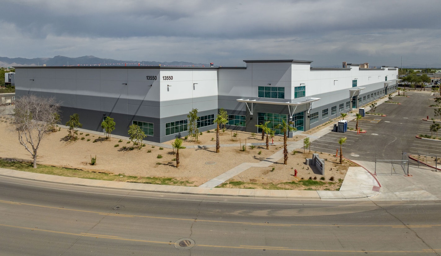 13550 W Auto Dr, Goodyear, AZ for Rent