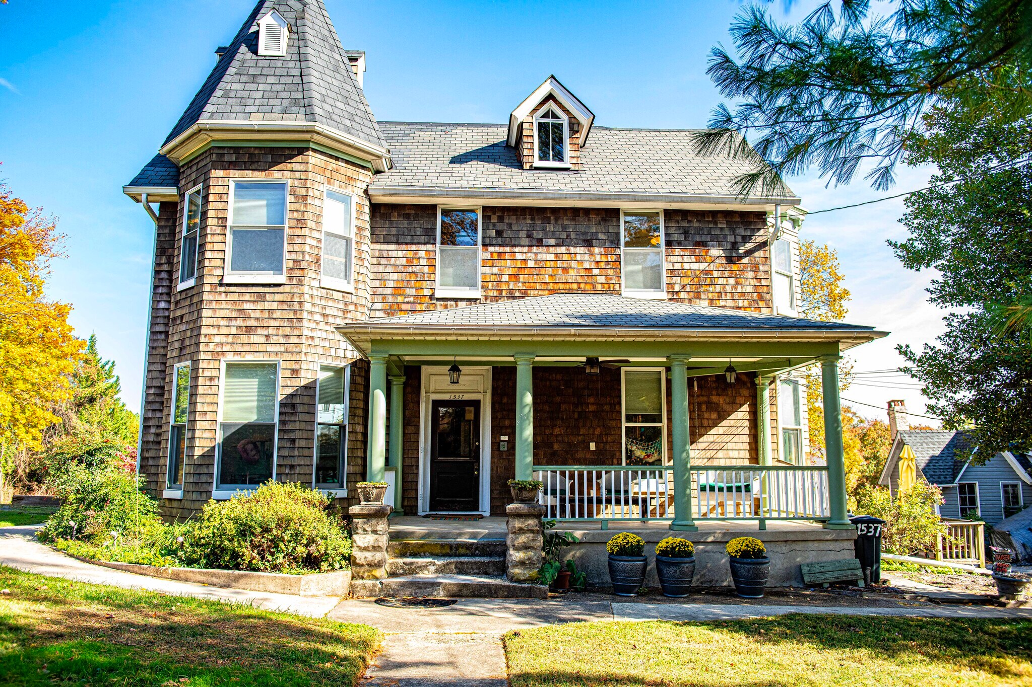 1537 S Rolling Rd, Halethorpe, MD for Sale