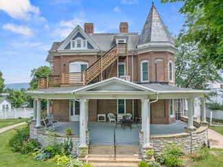 Woodstock, VA Specialty - 118 N Muhlenberg St