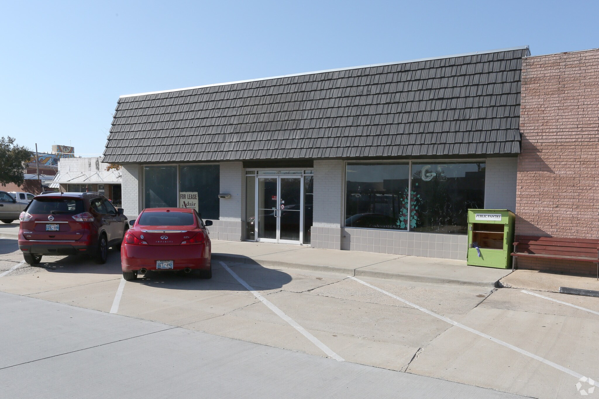 325 E Comanche St Norman, OK 73069 Retail Property for Lease on