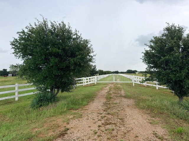 6832 FM 2931, Aubrey, TX for Sale