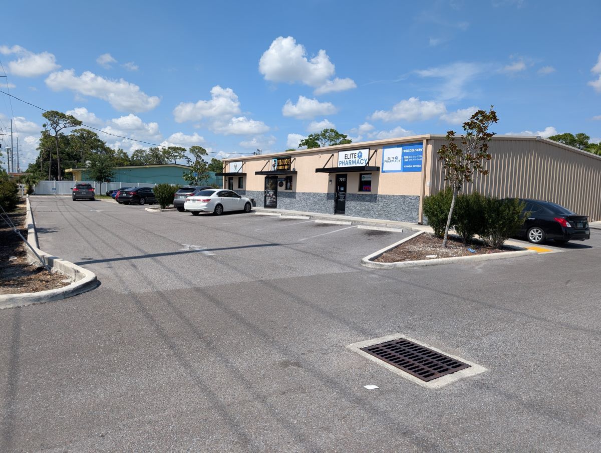 7011 N Manhattan Ave, Tampa, FL for Sale