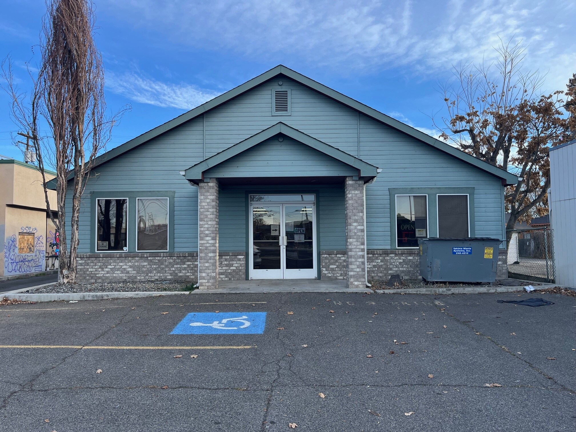 611 N 1st St, Yakima, WA for Sale