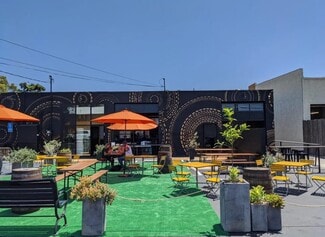 Costa Mesa, CA Retail - 696 Randolph Ave Costa Mesa, CA Retail - 696 Randolph Ave