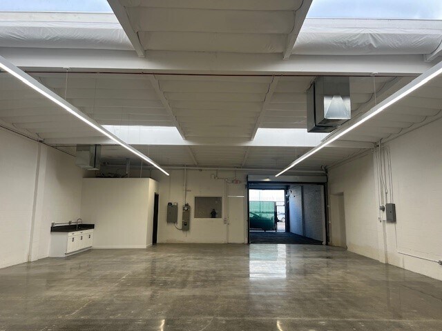5900 Smiley Dr, Culver City, CA for Rent