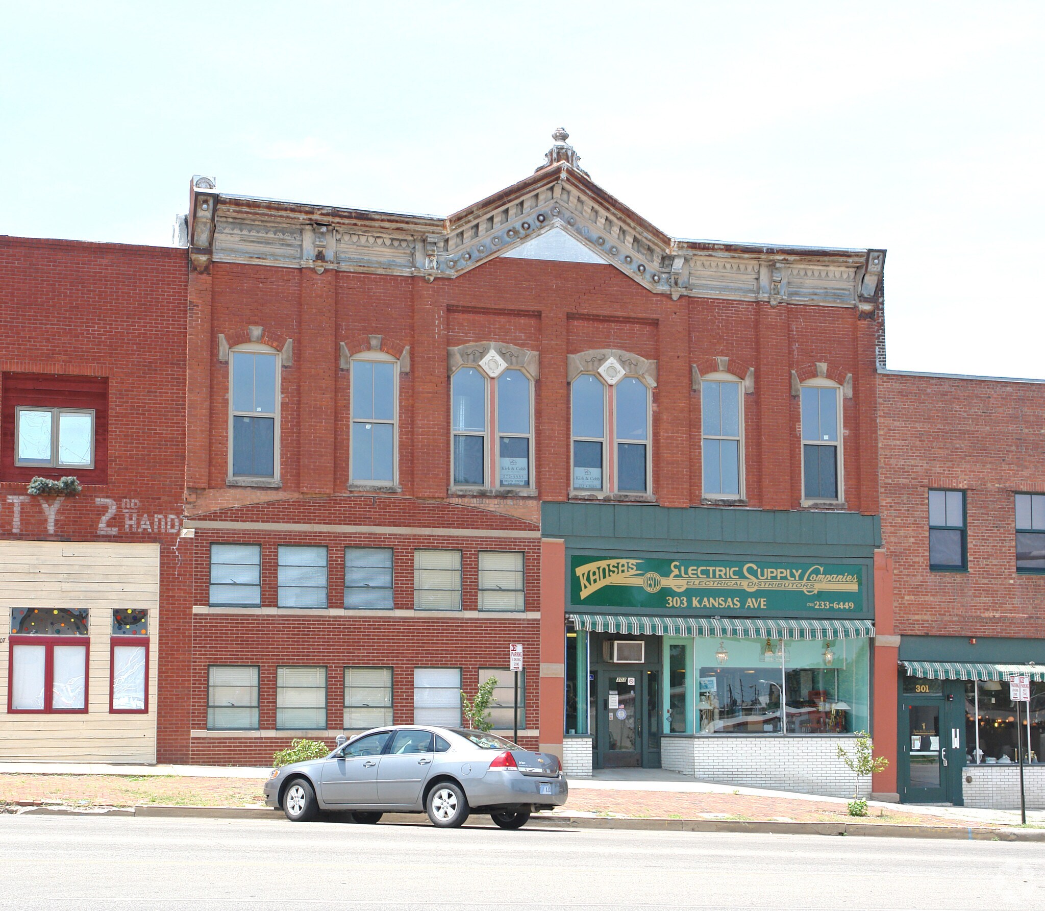 303 S Kansas Ave, Topeka, KS for Rent
